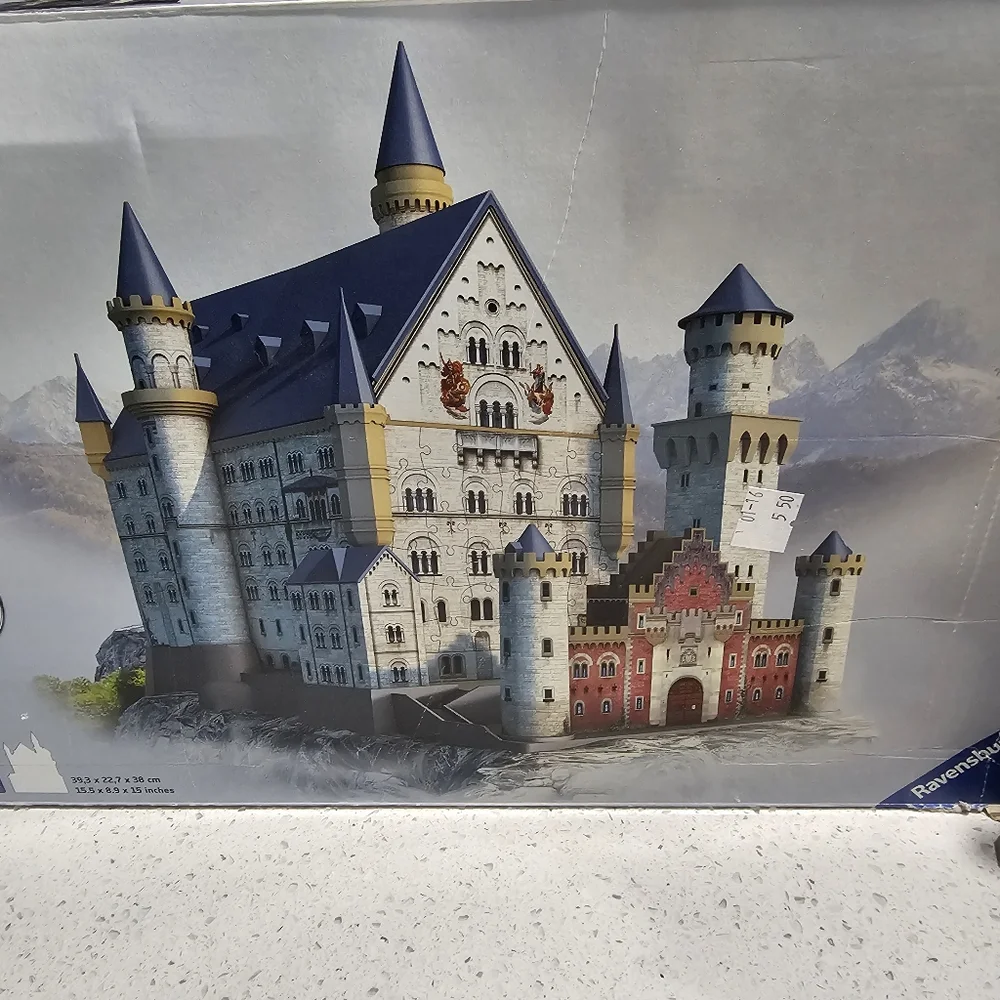Ravensburger 3D Puzzle Neuschwanstein Castle Disney Inspiration Cinderella
